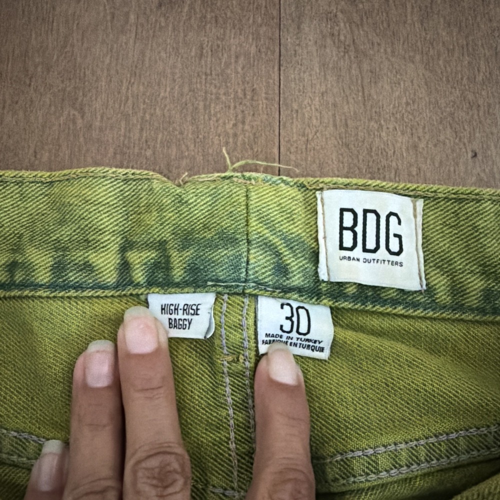 BDG Urban Outfitters High-Rise Baggy Jeans Women's 30 Electric Green Wide Leg - Picture 2 of 4